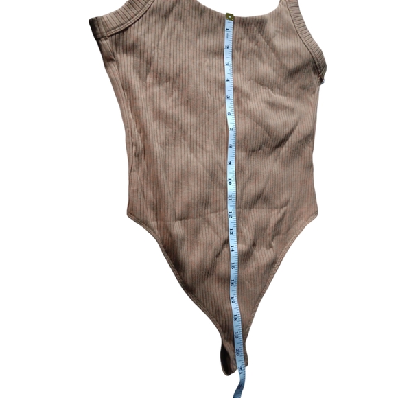 Good American || Ribbed Bodysuit SZ 3/L - Picture 9 of 12